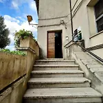 アパート La Casa In Piazza Toffia