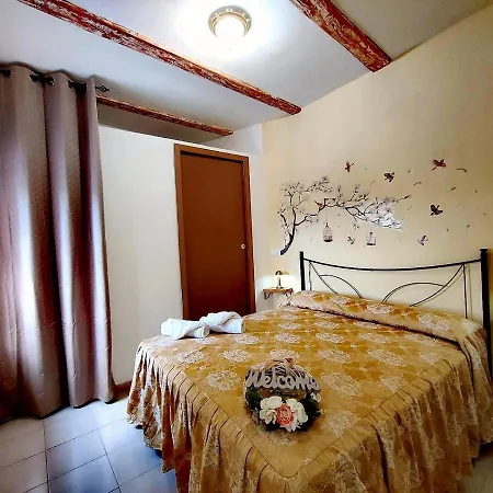 La Casa In Piazza Appartamento *