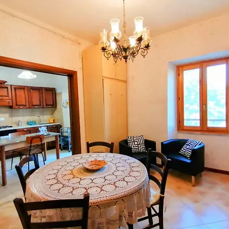 La Casa In Piazza Appartamento *