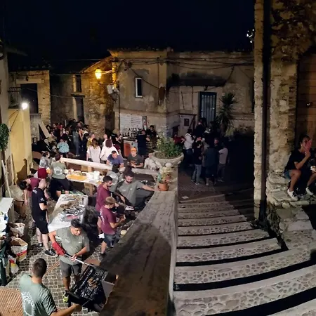 Daire La Casa In Piazza Toffia