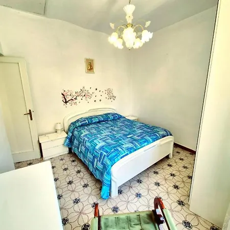 Appartamento La Casa In Piazza Toffia
